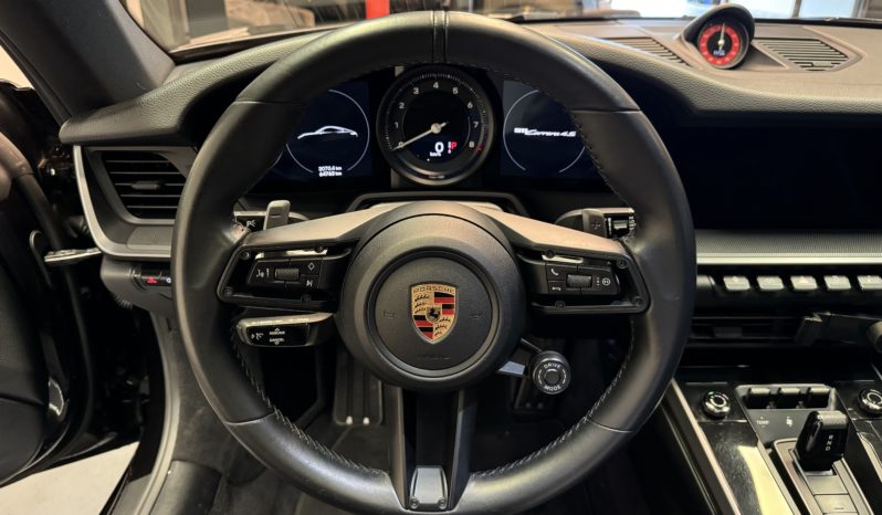 PORSCHE 911 (992) CARRERA 4S 3.0 PDK 450 CH plein