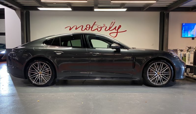 PORSCHE PANAMERA 4 HYBRIDE 3.0 V6 462 CH plein