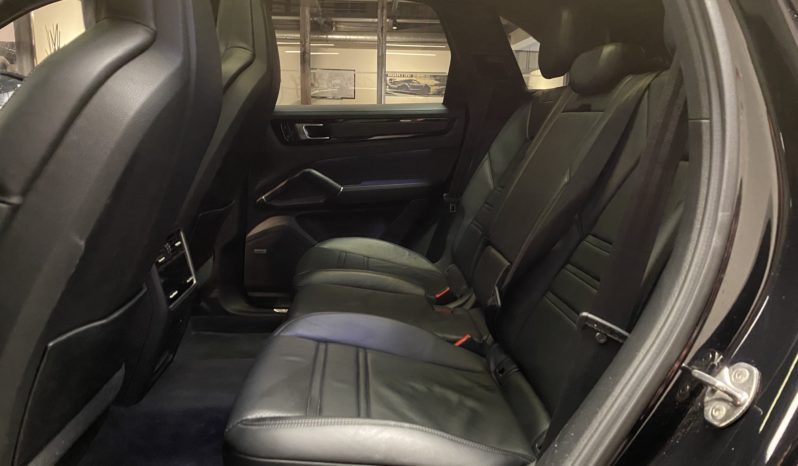 PORSCHE CAYENNE E-HYBRID 3.0 V6 462 CH plein