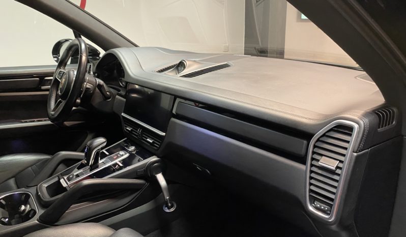 PORSCHE CAYENNE E-HYBRID 3.0 V6 462 CH plein