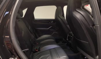 PORSCHE CAYENNE E-HYBRID 3.0 V6 462 CH plein