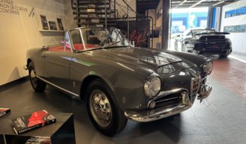 ALFA ROMEO GIULIA 1600 SPIDER plein