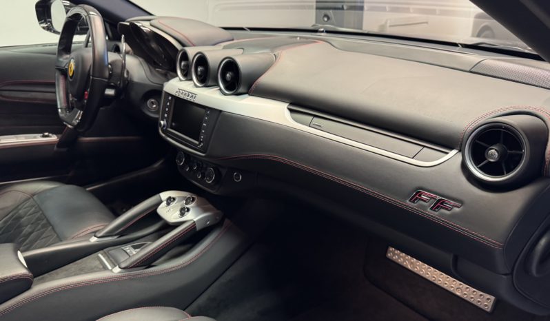 FERRARI FF V12 6.3 660CH plein