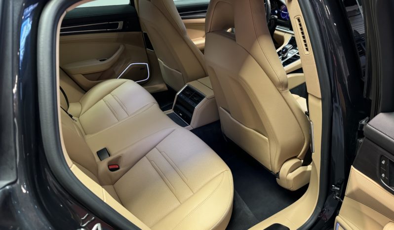 PORSCHE – PANAMERA SPORT TURISMO 4 PLATINIUM EDITION – E-HYBRID – 3.0 – V6 – 462 CH plein